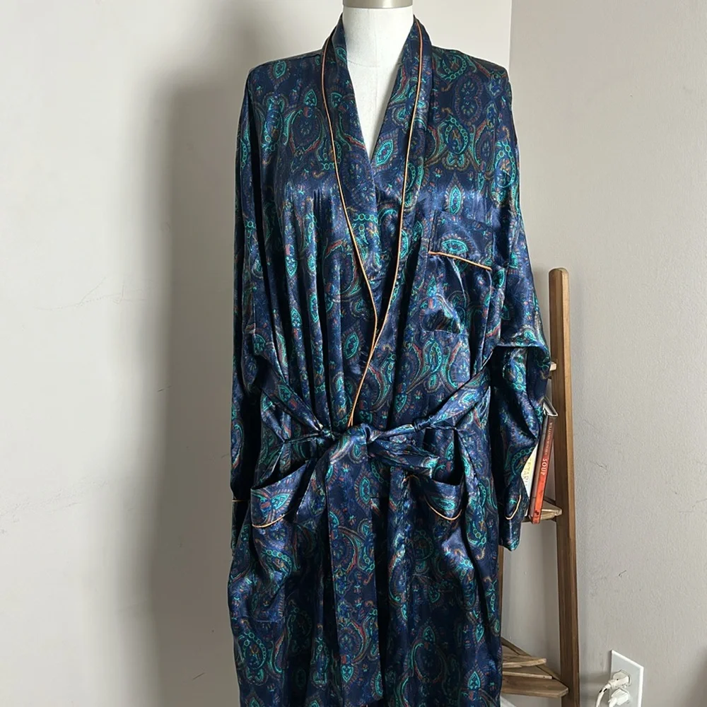VTG Number 1 London Unisex Satin Elegant Blue Paisley Robe Large X- Large belted - Picture 2 of 14